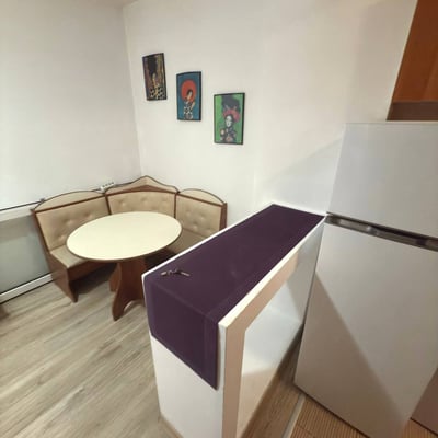 Alquiler de un acogedor apartamento de 2 habitaciones con balcón, Bucarest, Rumanía